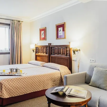 Hotel De 3*