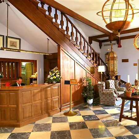 Hotel De 3*