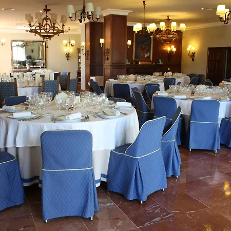 Hotel De 3*